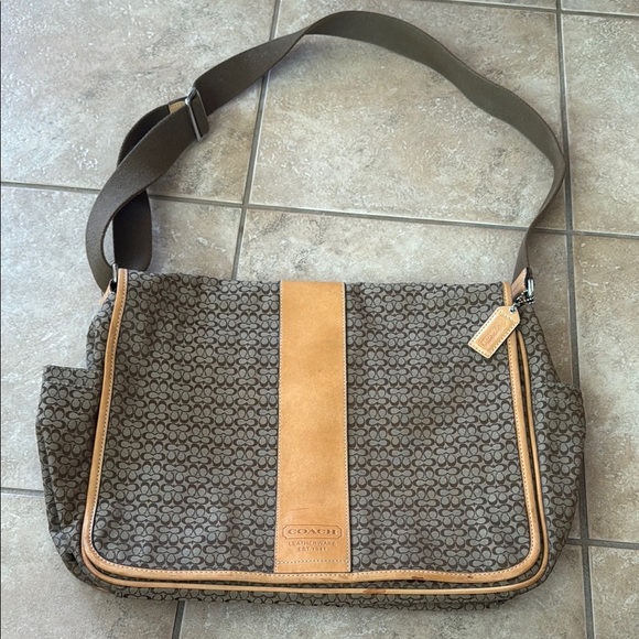 Coach Brown and Tan Laptop Bag with Adjustable Strap - Picture 1 of 9